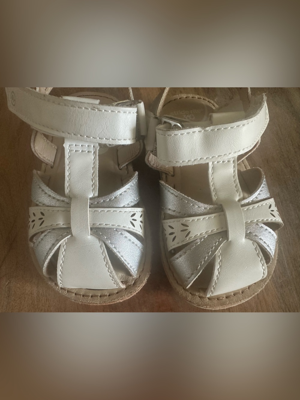 Stride Rite 360 Toddler Girls White & Silver Sandals Size 5 Hook & Loop - Picture 6 of 7